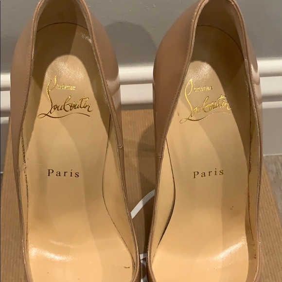Christian Louboutin size 37.5 NUDE color - Picture 5 of 8